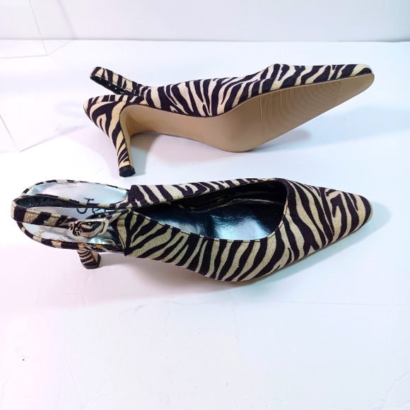 Jewels by Jade, Zebra animal print Slingback Pumps, Size 9W" Black/White - Picture 9 of 12
